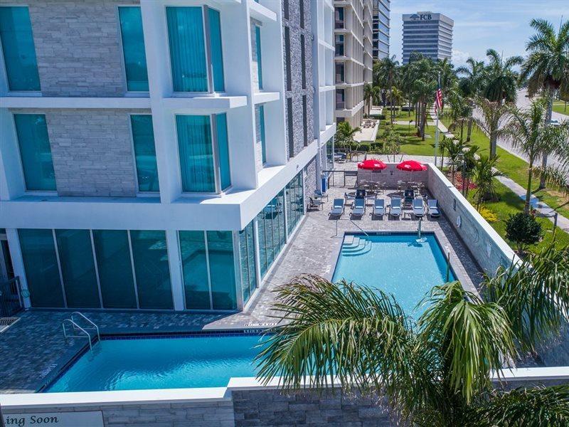 Hilton Garden Inn West Palm Beach I95 Outlets Екстер'єр фото