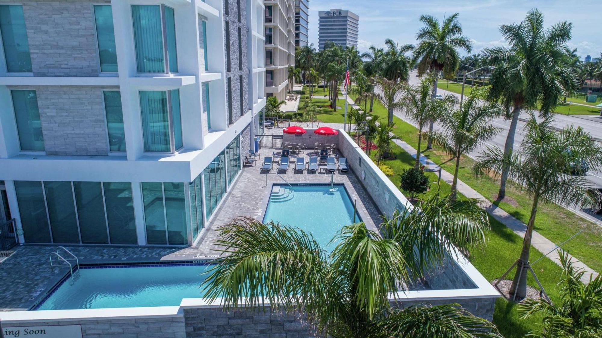 Hilton Garden Inn West Palm Beach I95 Outlets Екстер'єр фото